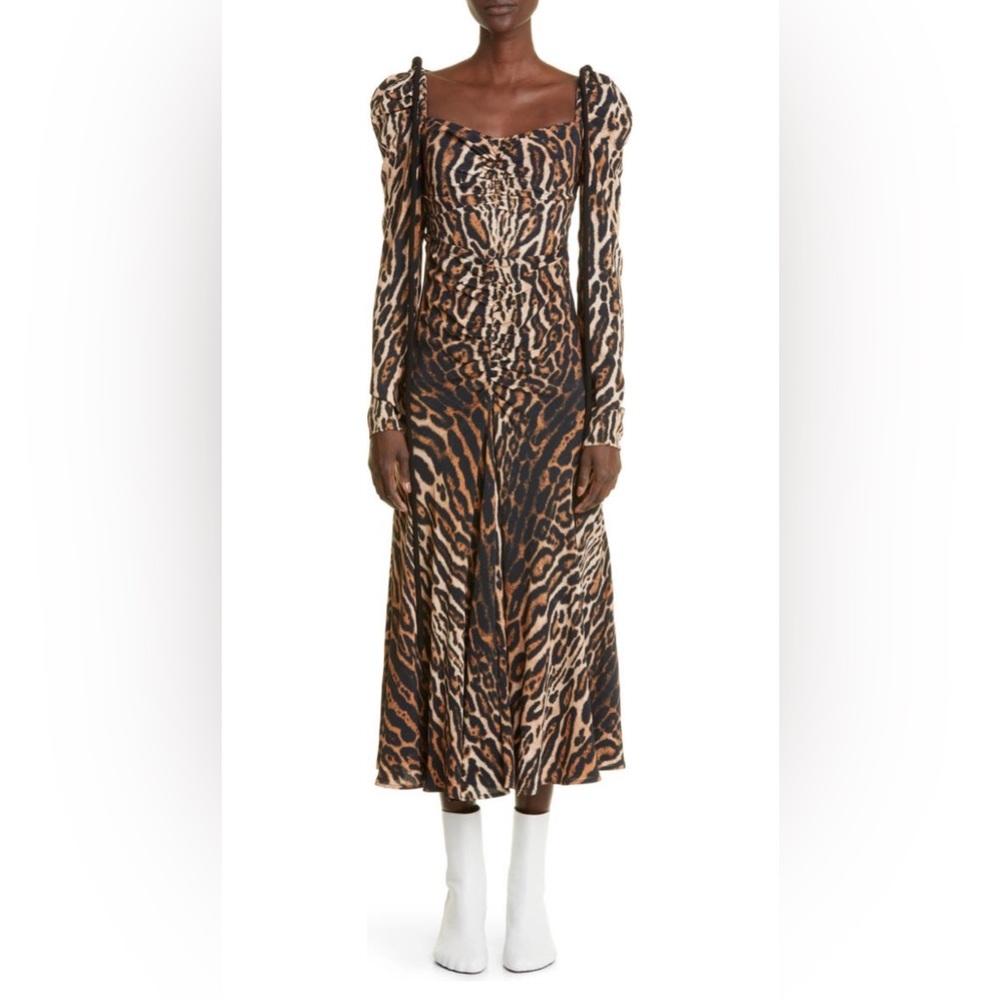 Proenza Schouler
Leopard Print Ruched
Long Sleeve Crêpe de
Chine Midi Dress